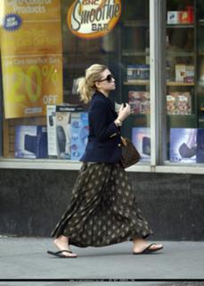 Ashley Olsen feet photo thumbnail