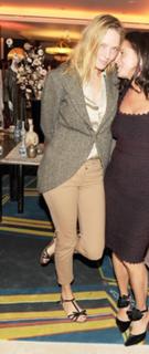 Uma Thurman feet photo thumbnail