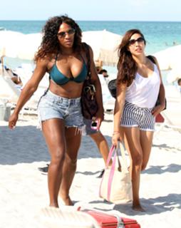 Serena Williams feet photo thumbnail
