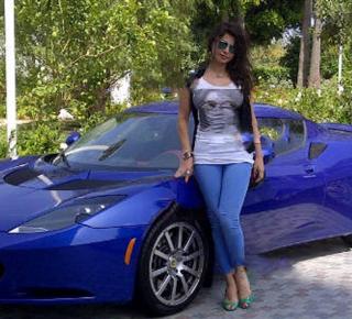 Haifa Wehbe feet photo thumbnail