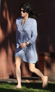 Selma Blair feet photo thumbnail