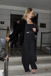Kate Moss feet photo thumbnail