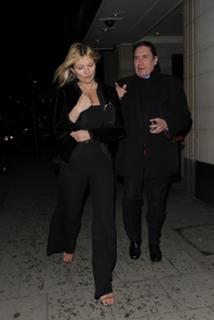Kate Moss feet photo thumbnail