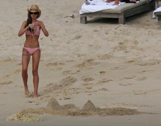 Cheryl feet photo thumbnail