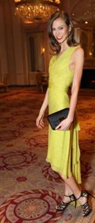 Karlie Kloss feet photo thumbnail