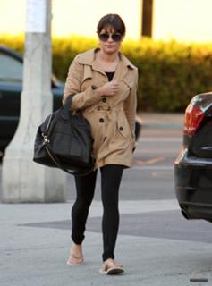 Lea Michele feet photo thumbnail