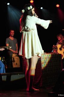 Selena Gomez feet photo thumbnail