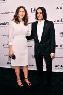 Katharine McPhee feet photo thumbnail