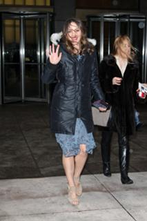 Katharine McPhee feet photo thumbnail