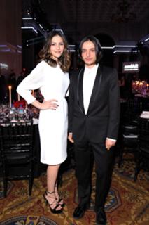 Katharine McPhee feet photo thumbnail
