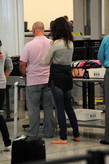 Emmy Rossum feet photo thumbnail