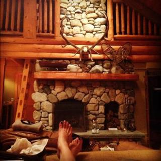 LeAnn Rimes feet photo thumbnail