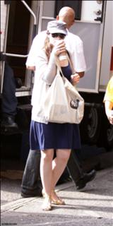 Michelle Trachtenberg feet photo thumbnail