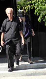 Michelle Trachtenberg feet photo thumbnail