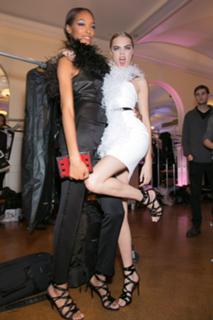Cara Delevingne feet photo thumbnail