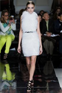 Cara Delevingne feet photo thumbnail