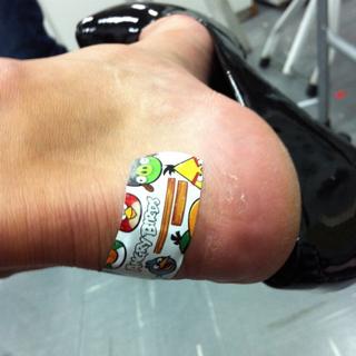 Juliana Salimeni feet photo thumbnail