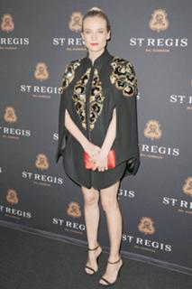 Diane Kruger feet photo thumbnail