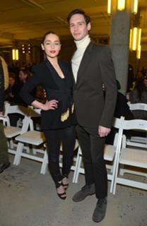 Emilia Clarke feet photo thumbnail