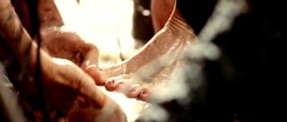 Naomi Watts feet photo thumbnail