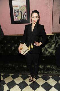 Emilia Clarke feet photo thumbnail