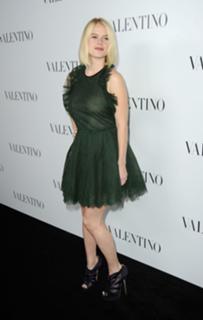 Alice Eve feet photo thumbnail
