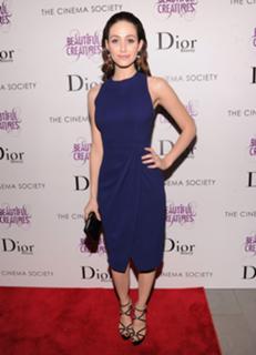 Emmy Rossum feet photo thumbnail