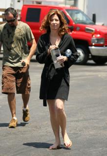 Dana Delany feet photo thumbnail