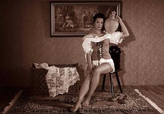 Anna Popek feet photo thumbnail