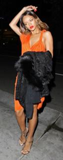 Rihanna feet photo thumbnail