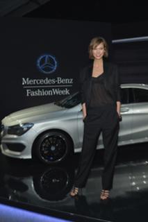 Karlie Kloss feet photo thumbnail