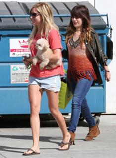 Ashley Tisdale feet photo thumbnail