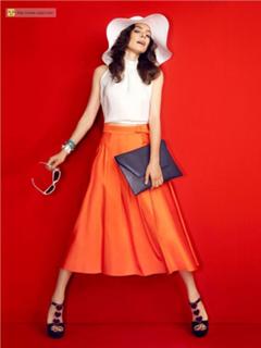 Özge Özpirinççi feet photo 1