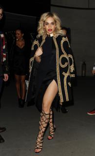 Rita Ora feet photo thumbnail