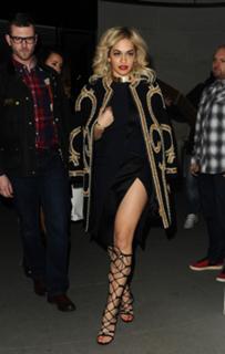 Rita Ora feet photo thumbnail