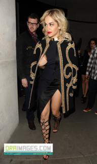 Rita Ora feet photo thumbnail