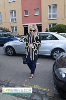 Rita Ora feet photo thumbnail