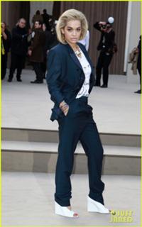 Rita Ora feet photo thumbnail