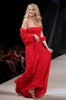 Christie Brinkley feet photo thumbnail