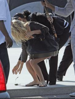 Ashley Olsen feet photo thumbnail