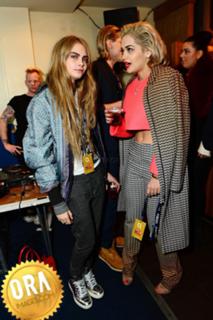Rita Ora feet photo thumbnail