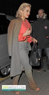 Rita Ora feet photo thumbnail