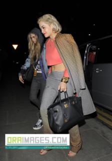 Rita Ora feet photo thumbnail