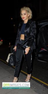 Rita Ora feet photo thumbnail