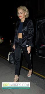 Rita Ora feet photo thumbnail