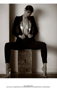 Karlie Kloss feet photo thumbnail