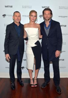 Jennifer Lawrence feet photo thumbnail