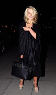 Helen Flanagan feet photo thumbnail