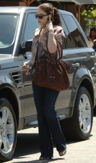 Michelle Trachtenberg feet photo thumbnail