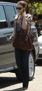 Michelle Trachtenberg feet photo thumbnail